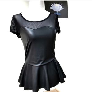 Suzy Shier Women's Zipper Meduim Top